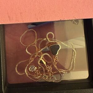 Fashion Jewelry heart necklace. New